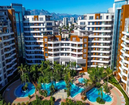 seafront flat in konyaaltı altınkum district