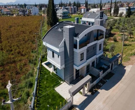 4 bedroom villa for sale in döşemealtı altınkalle