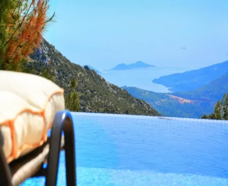 kaŞcomfortable and modern villas in kas