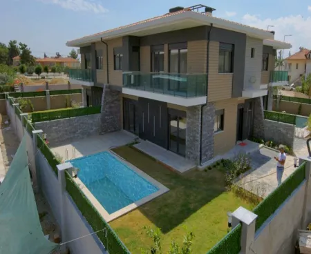 Вилла с панорамным видом на горы в Анталии /Дошемеалты