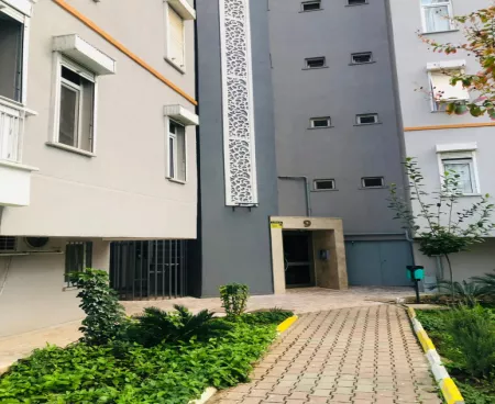 antalya konyaaltı; 4-room apartment in a complex