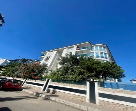 antalya muratpasa flat in complex with pool