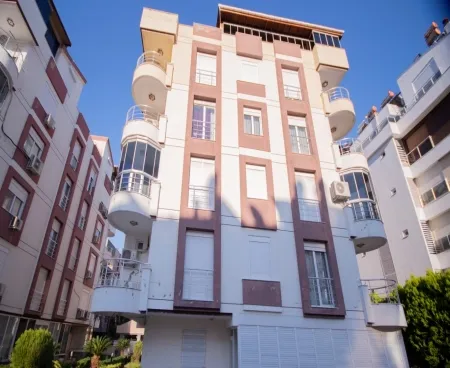 flat in a complex in konyaaltı liman district