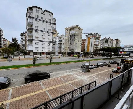 antalya konyaaltı; renovated flat with natural gas