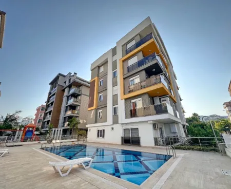 apartment with a combi boiler close to the sea in konyaaltı, antalya