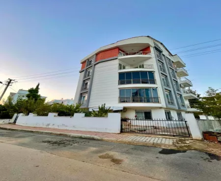 3-bedroom, 3-year-old flat for sale in muratpaşa center