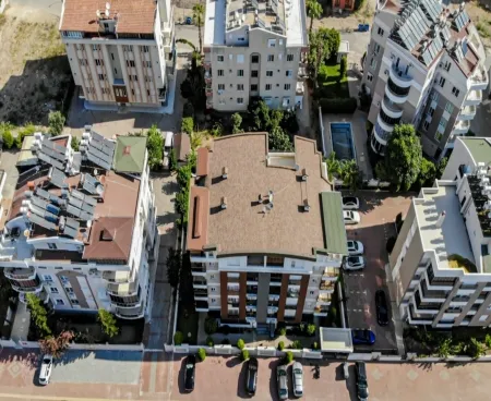 2+1 dublex apartment close to the sea in konyaaltı lıman