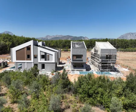 very luxurious 5 bedroom villa for sale in döşemealtı