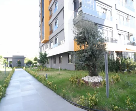 Продается квартира в Коньяалты Унджалы, подходит для получения граждан